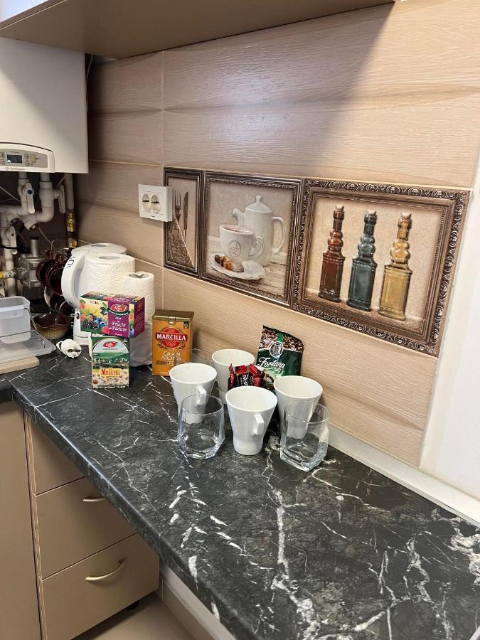 Apartament Cu 2 Dormitoare - Madalina Corabia Bagian luar foto