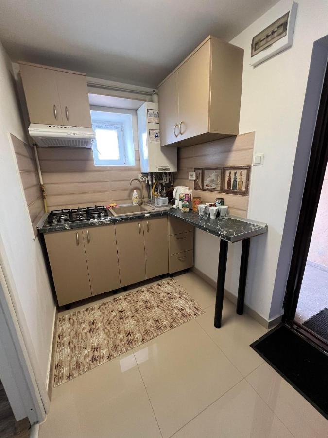 Apartament Cu 2 Dormitoare - Madalina Corabia Bagian luar foto